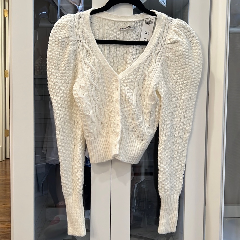 Abercrombie & Fitch Cable Knit Cardigan